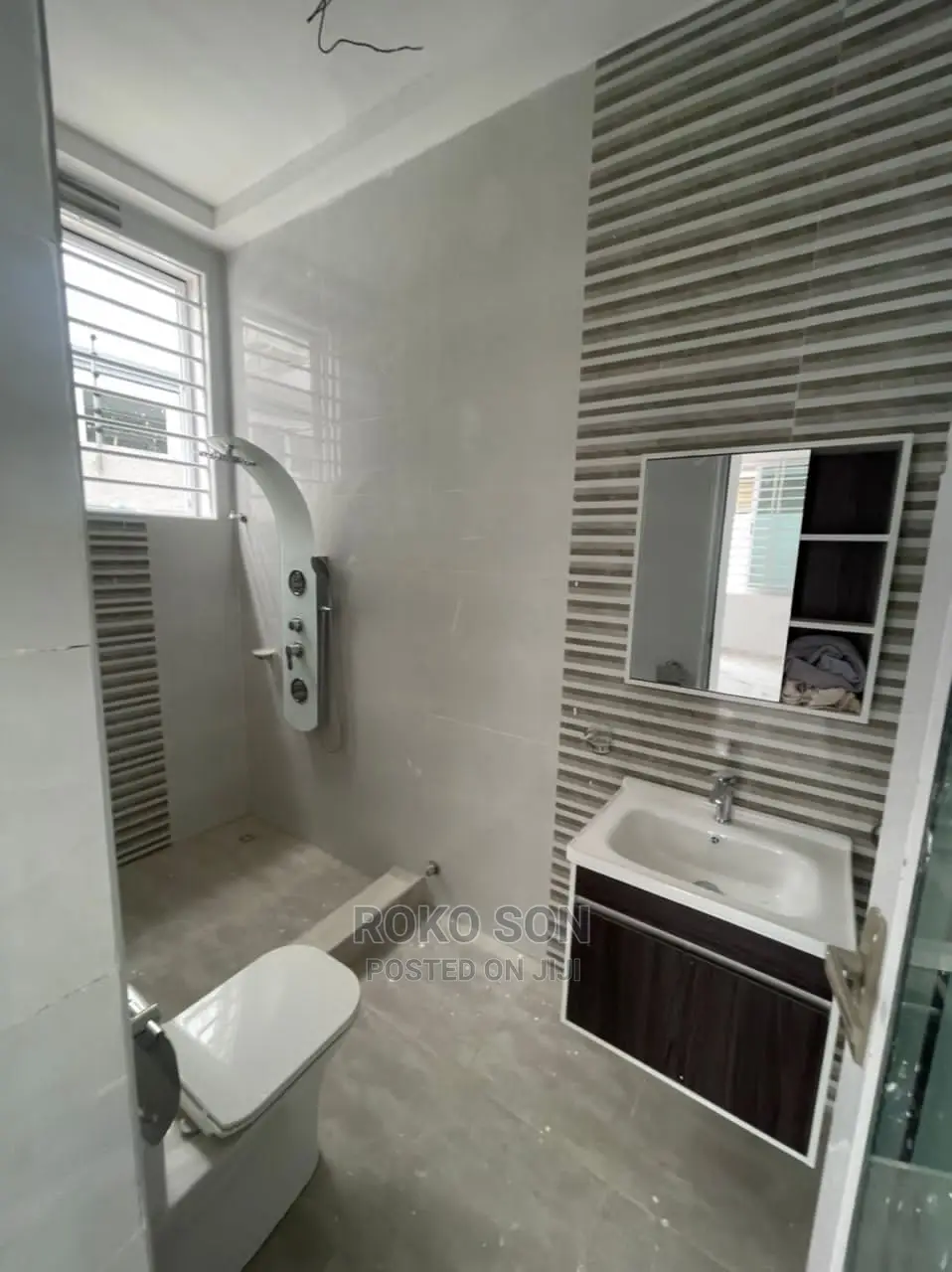 4bdrm Duplex in Dr Roko, Ashaley Botwe for Sale
