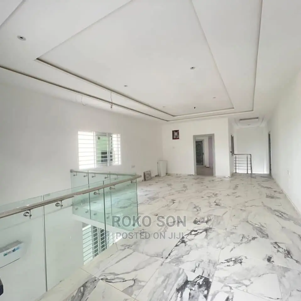 4bdrm Duplex in Dr Roko, Ashaley Botwe for Sale