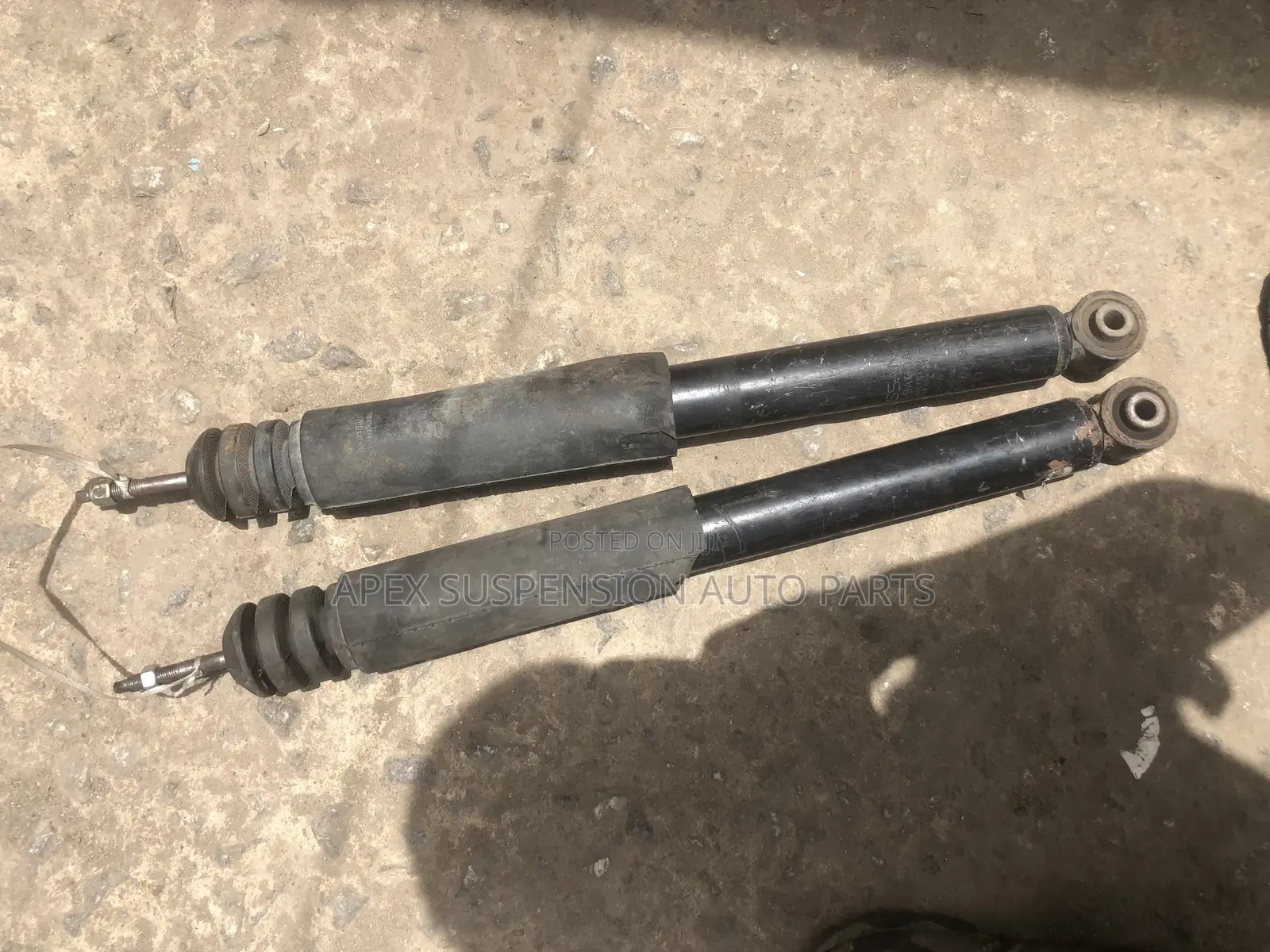 Sentra 2013-2017 Back Shocks