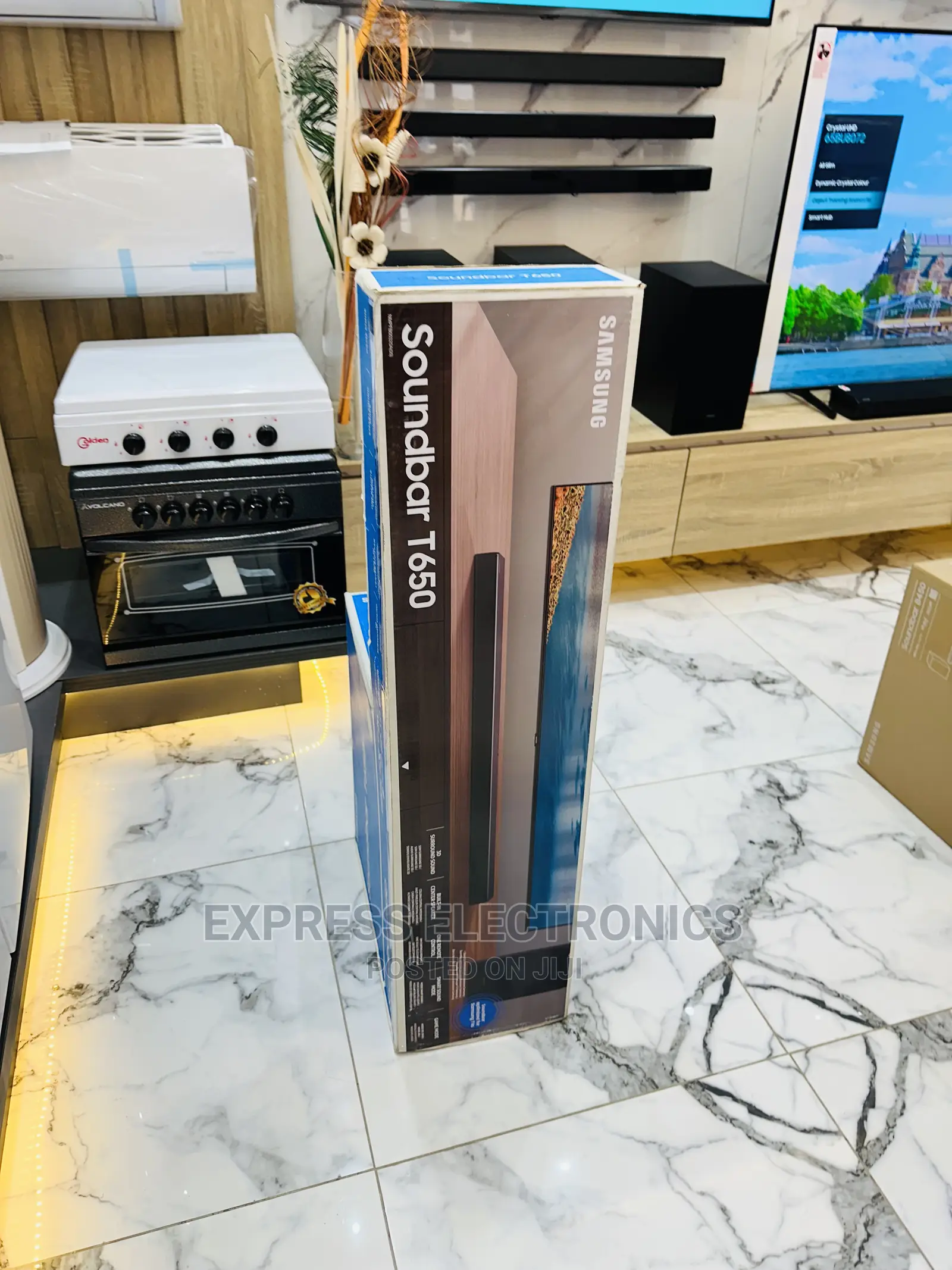 Deep, Rich Bass Powerful Bass HW-T650 3.1ch Soundbar W/ 3D