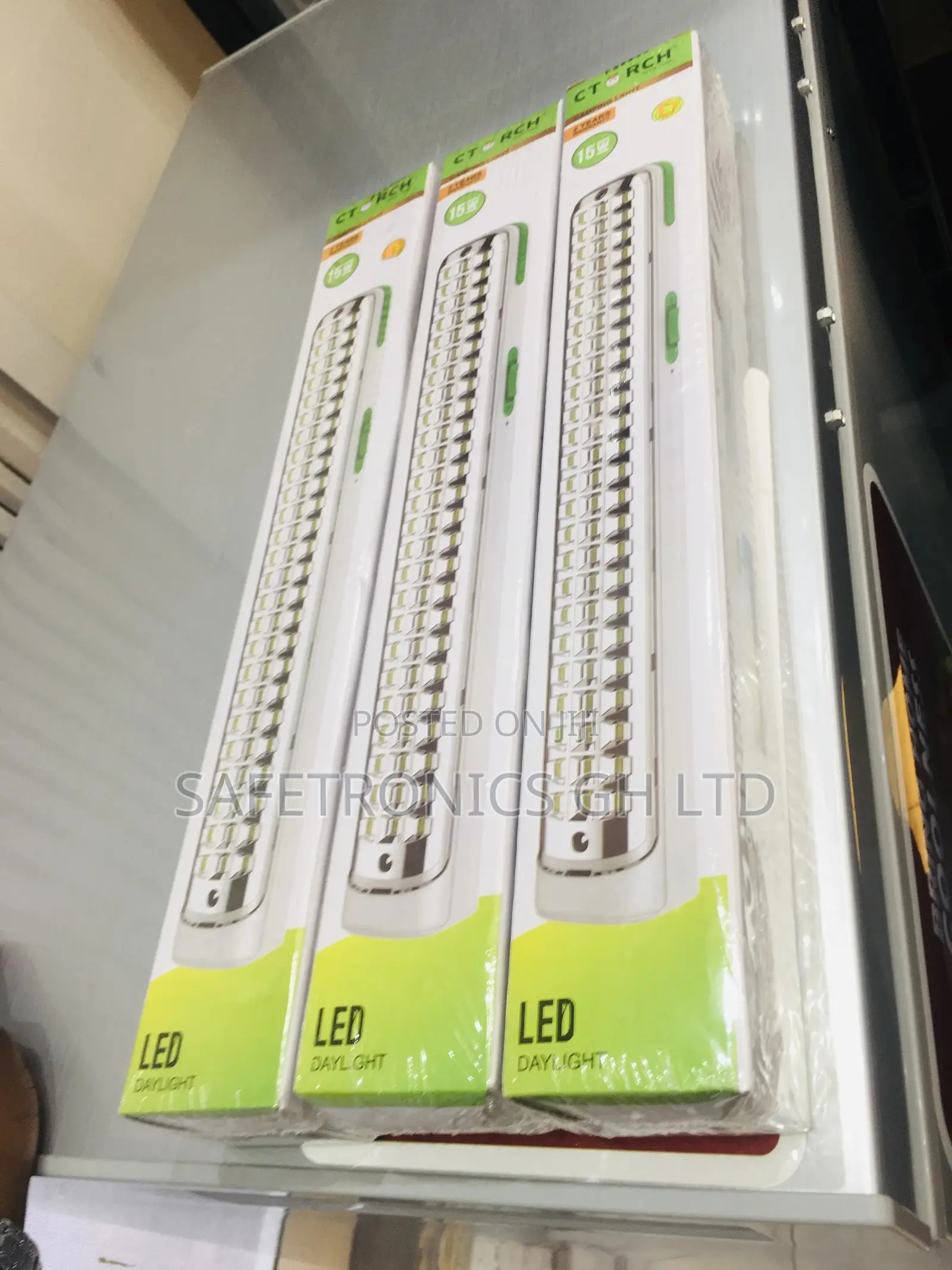 Portable Rechargeable Multifunctional LED Emergency Lamp
