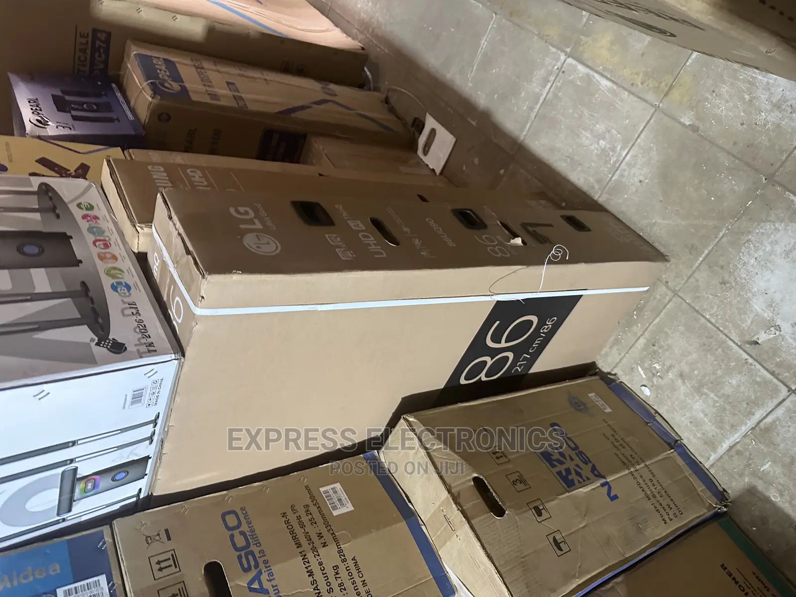 86” UHD Smart Call LG Tv Uq90