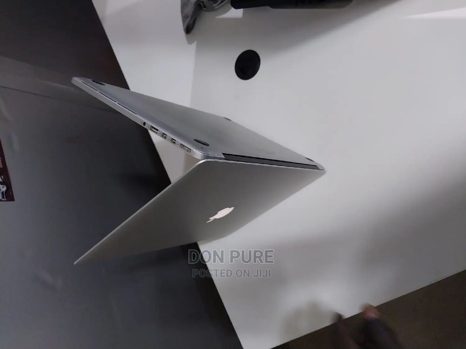 Laptop Apple MacBook Pro 8GB Intel Core I7 SSD 256GB