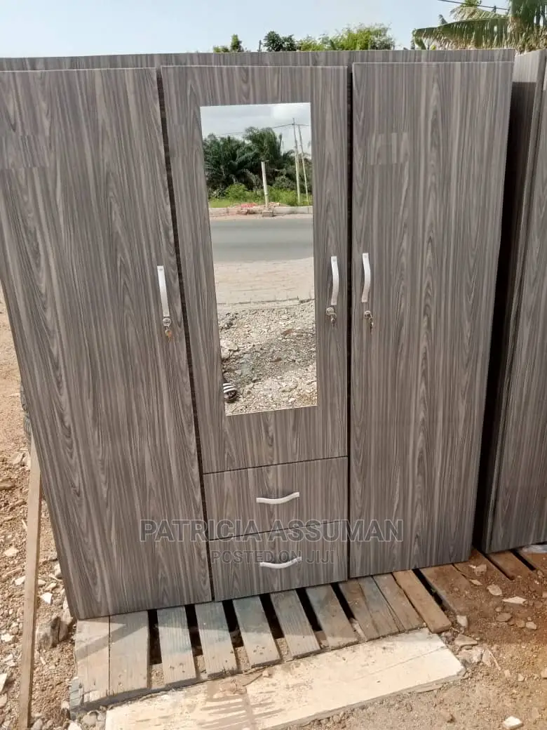 Quality 3 in 1 Wardrobe(Payment After Delivery)