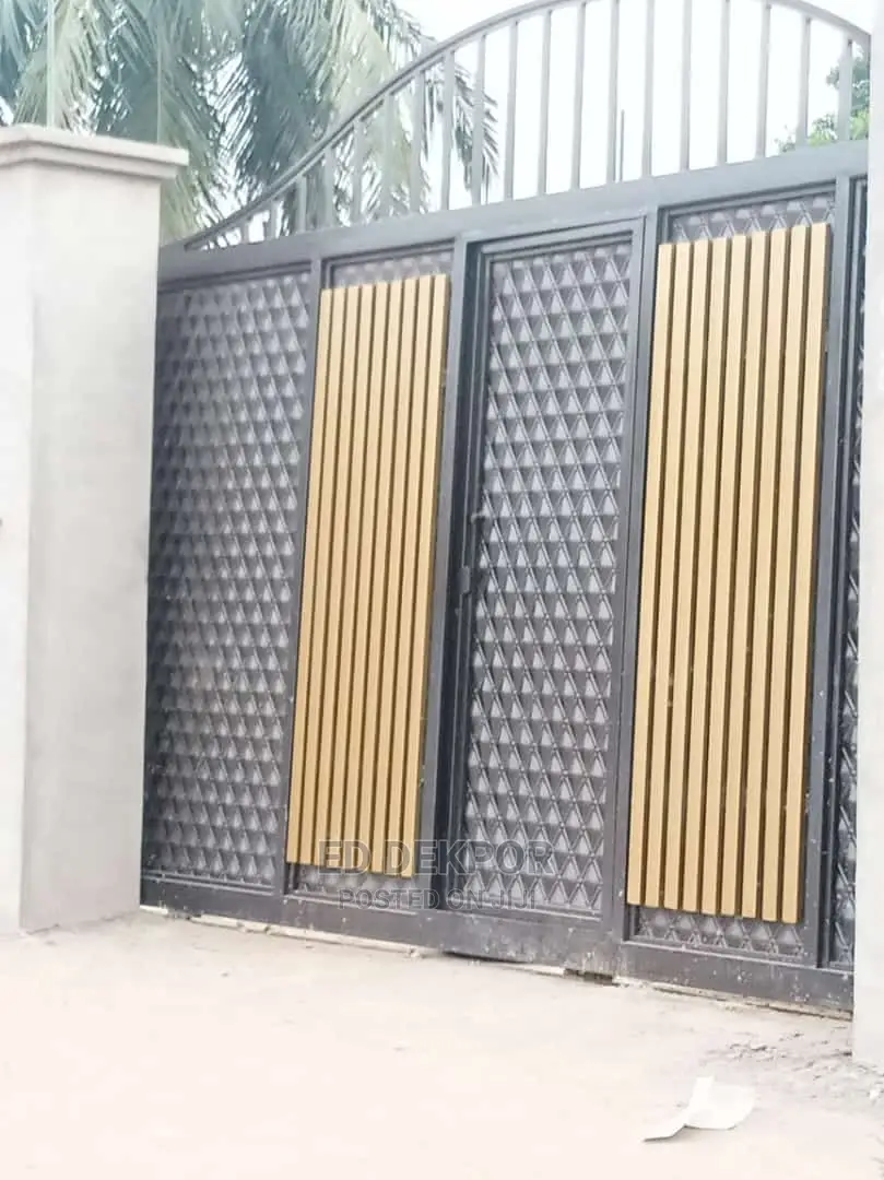 B Metal Gate