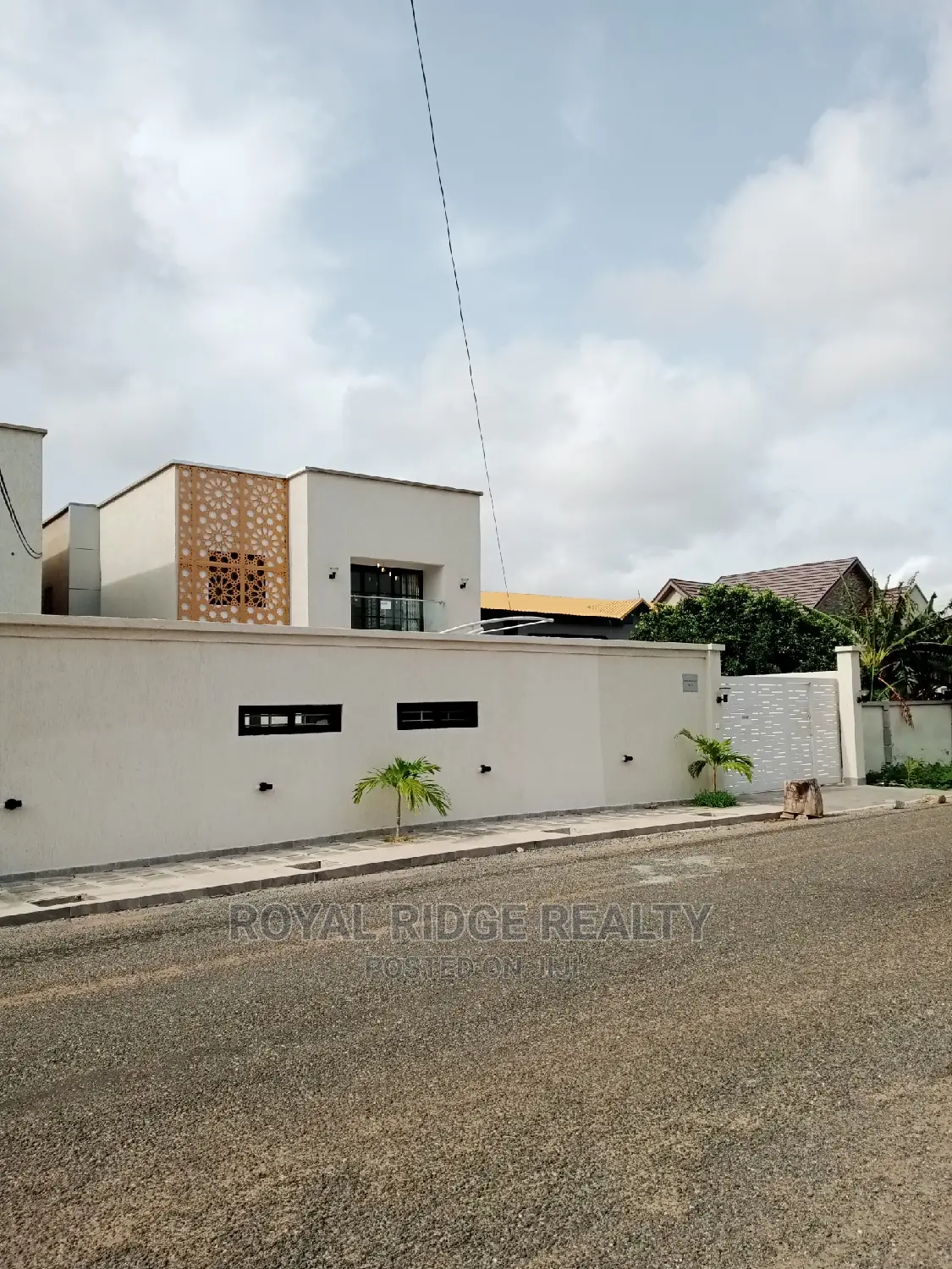 4bdrm Duplex in Spintex, Accra Metropolitan for Sale