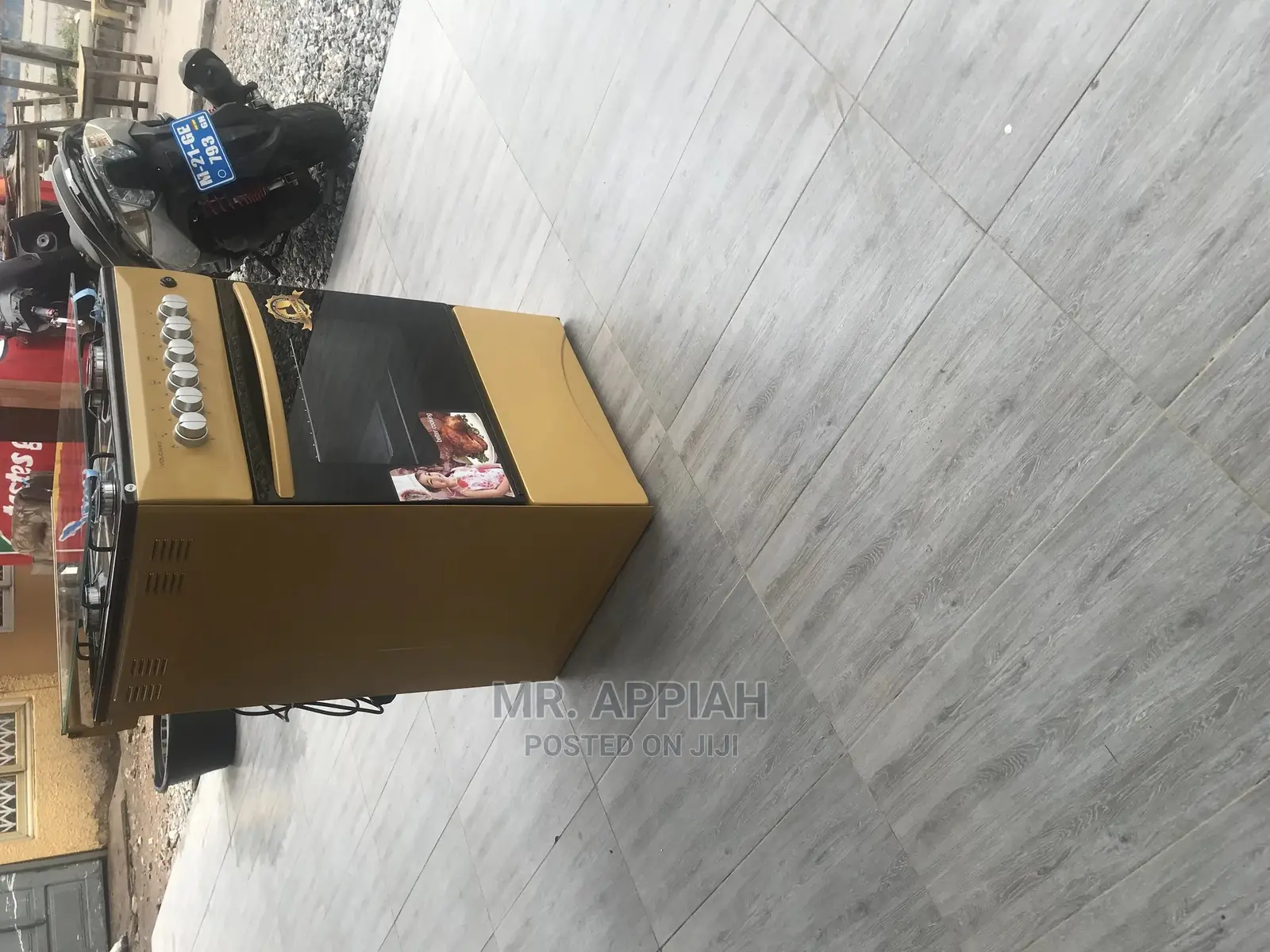 Quality Volcano 4 Burner With Oven and Grill 