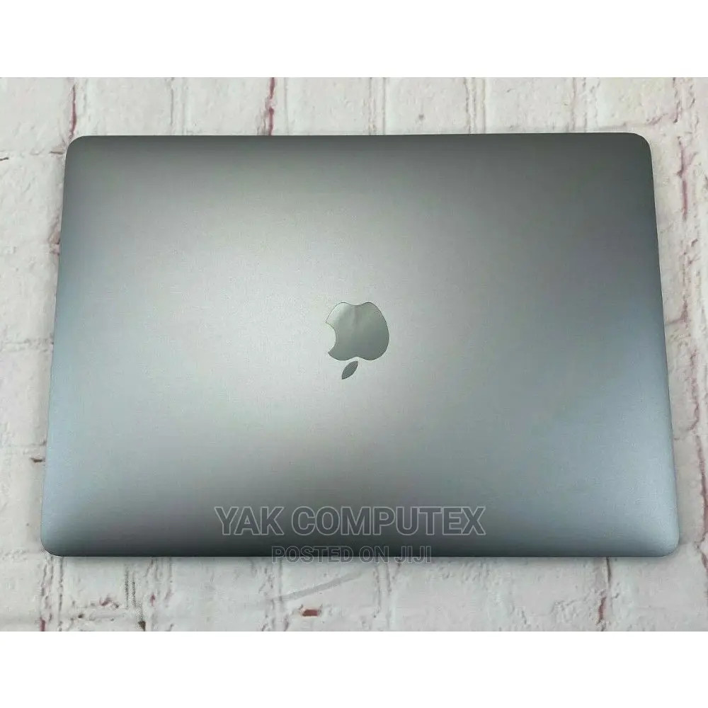 Laptop Apple MacBook Pro 2018 16GB Intel Core i7 SSD 256GB