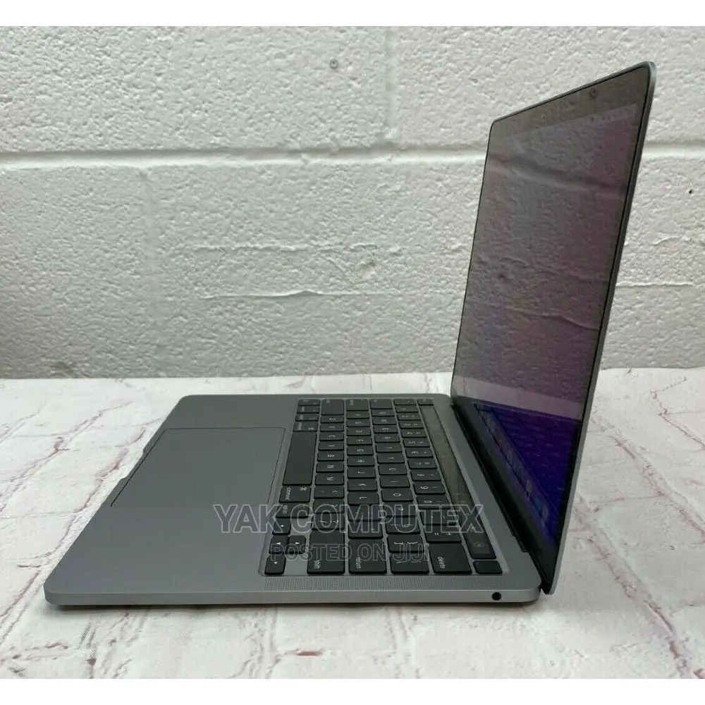 Laptop Apple MacBook Pro 2018 16GB Intel Core i7 SSD 256GB