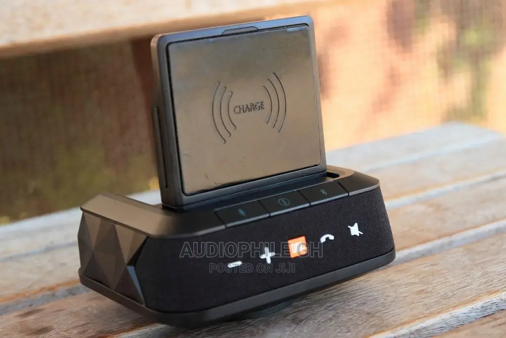 JBL Smartbase Wireless in Vehicle Charger and Speaker