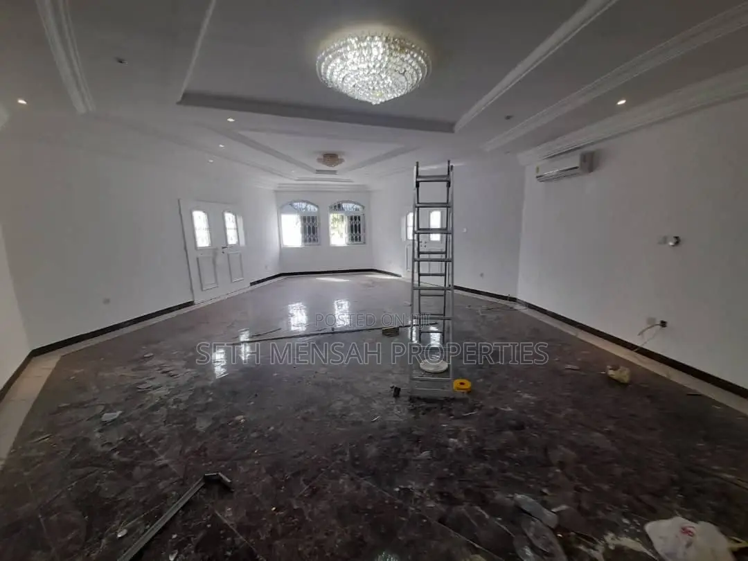 5bdrm Mansion in East Legon for Rent
