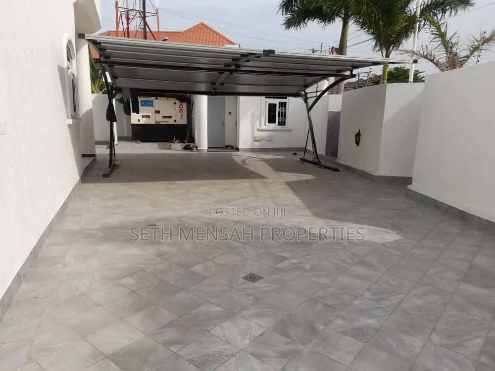 5bdrm Mansion in East Legon for Rent