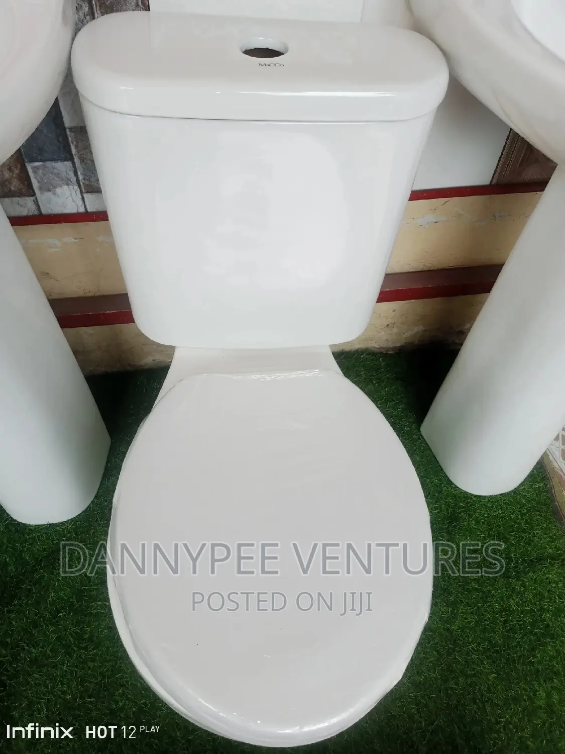 Wc Washhand Basin and Sinks