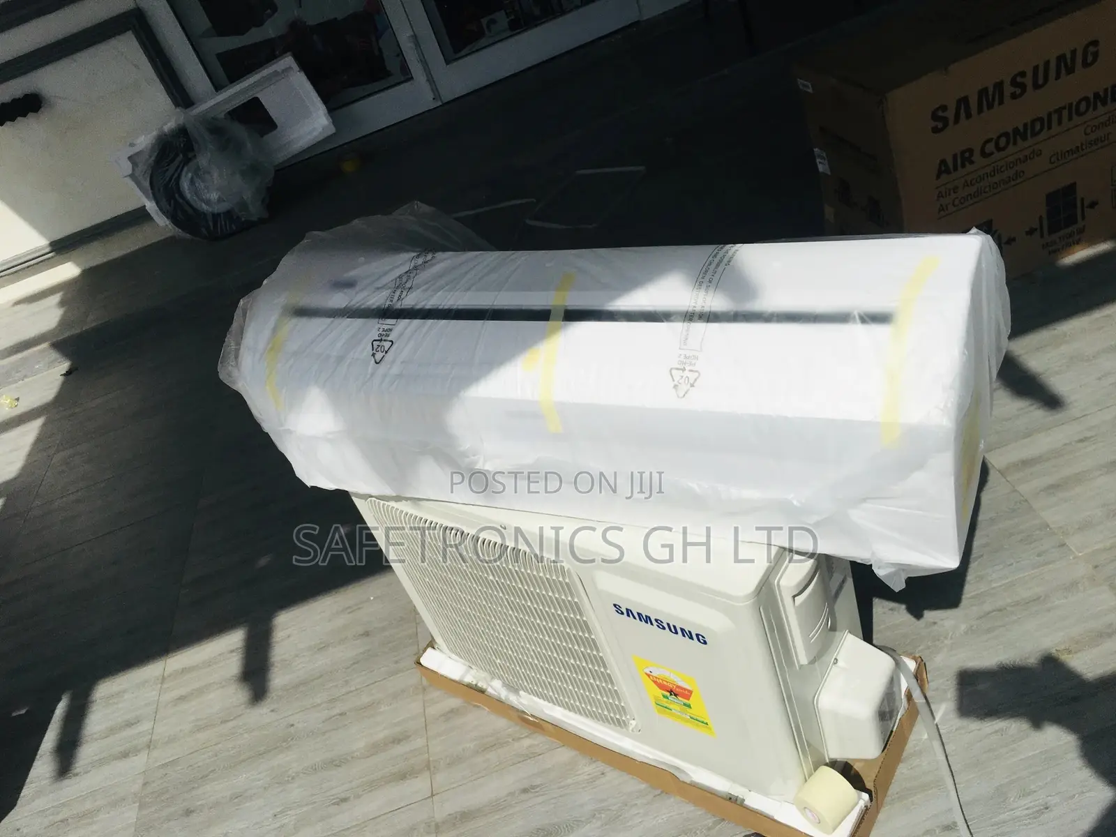 Samsung 2.5HP R410 Split Air Conditioner AR24TRHGAWK/GA