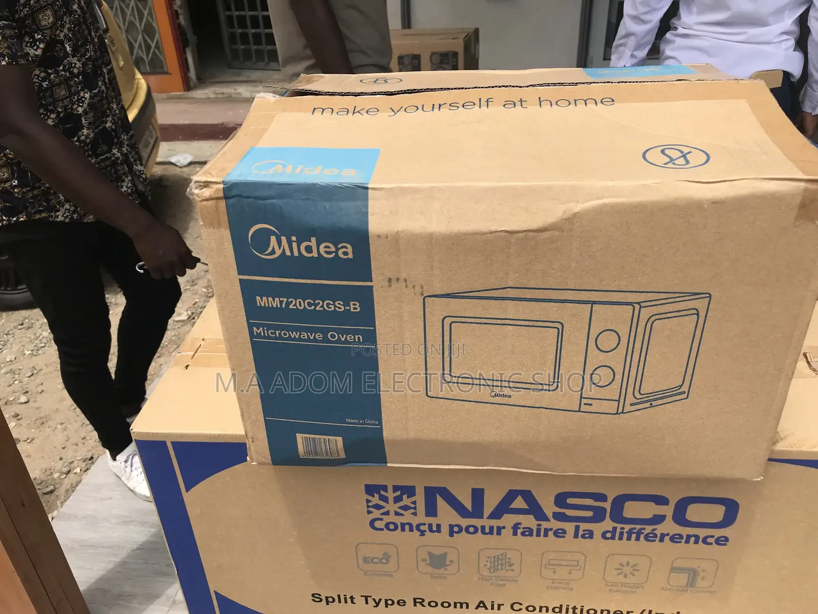 Call for Midea Mm720c2gs-B 20ltr Solo Microwave