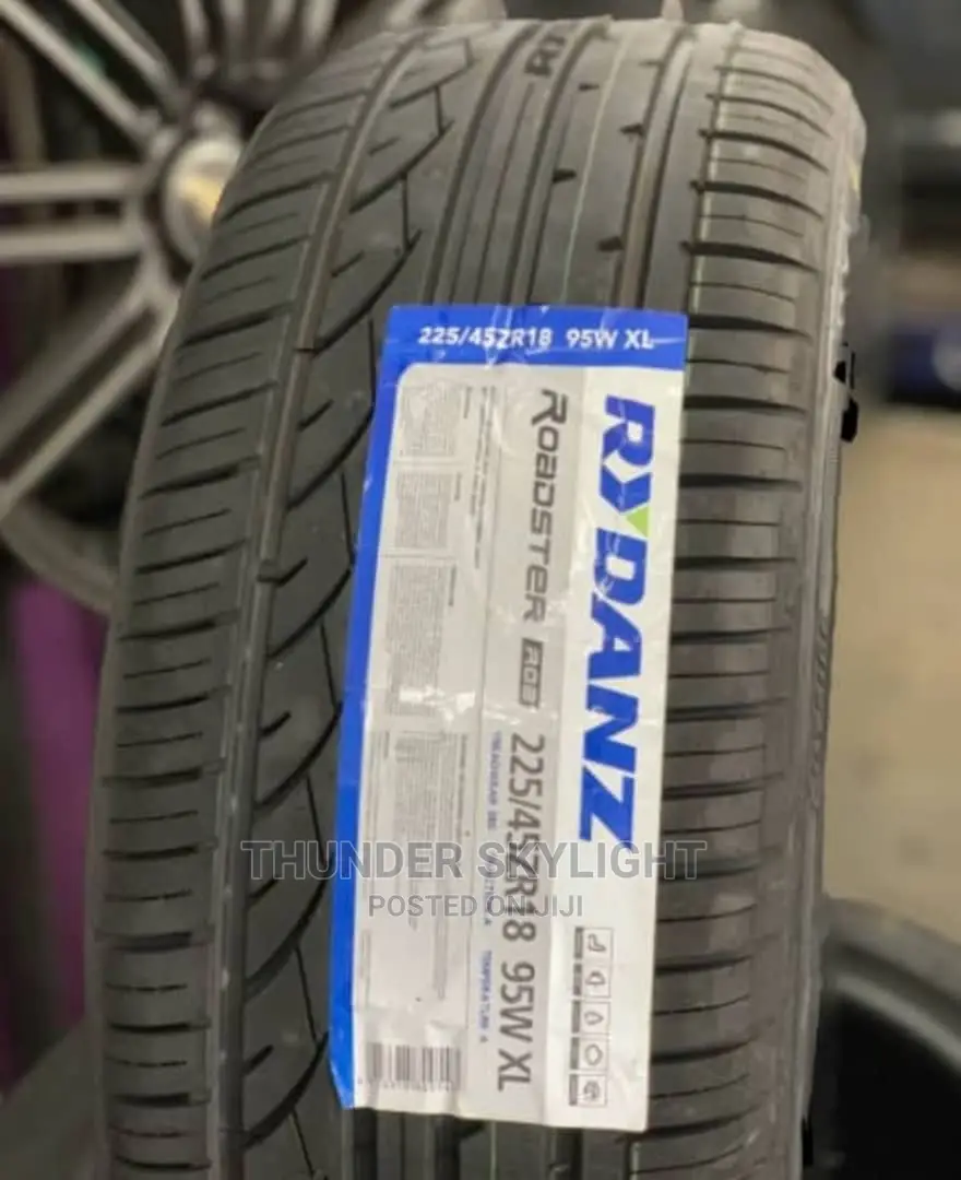 225/45r18 Rydanz All Season Tire