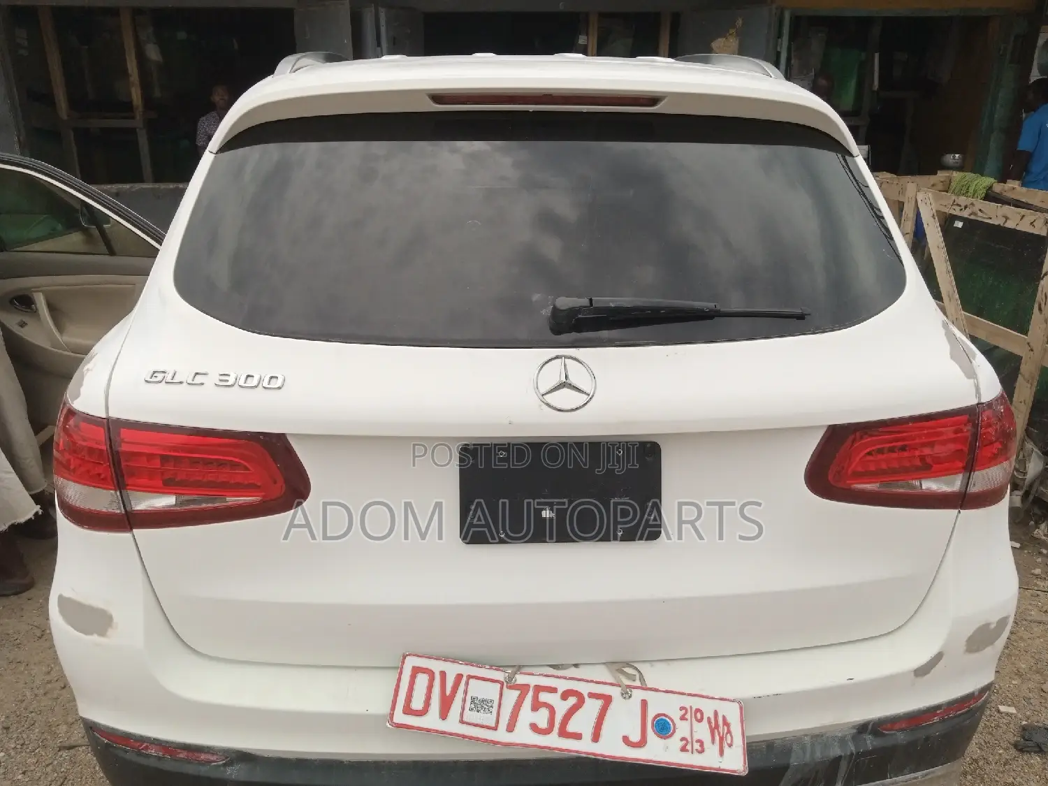 Mercedes-Benz GLC 300 Back Glass Available