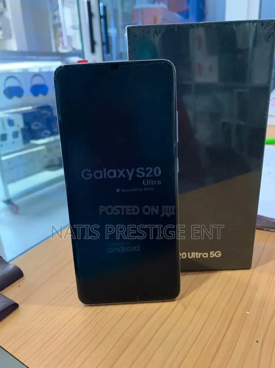 New Samsung Galaxy S20 128 GB Black