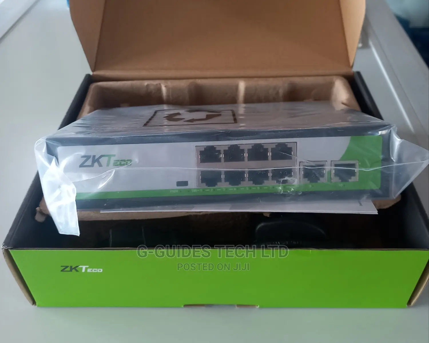 Zkteco 8-Port Poe Switch (Transmission Distance 250 Meters)