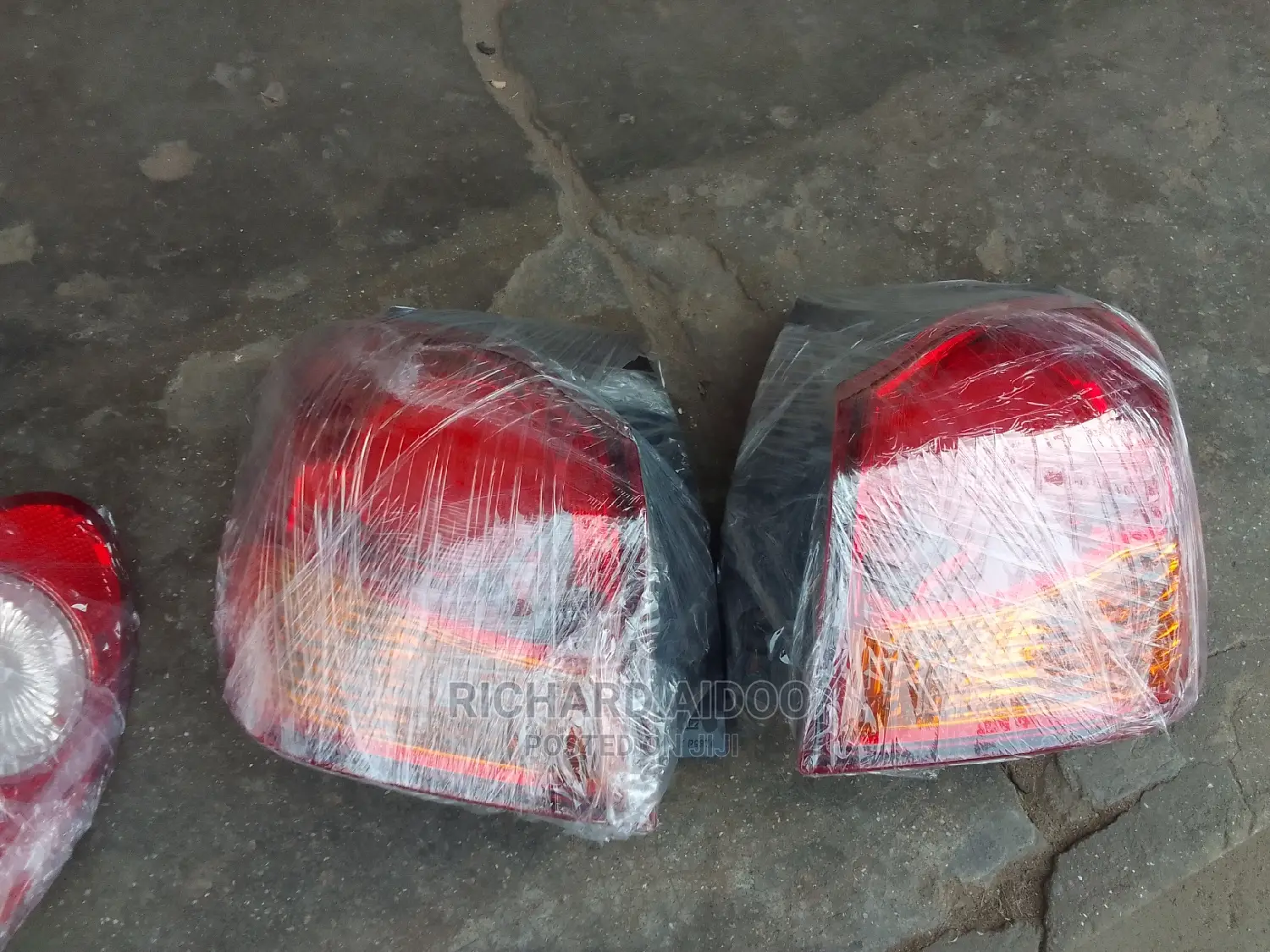 Mistubishi Outlander 2012/2016 Taillight Available