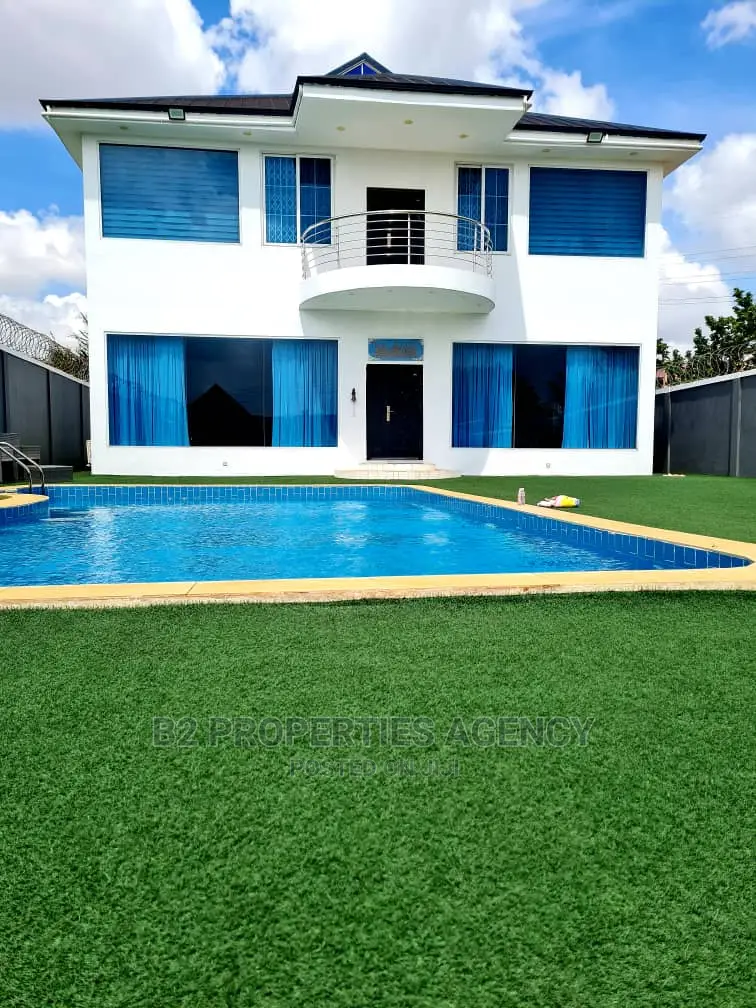 Furnished 5bdrm Duplex in B2Properties Agency, Kumasi Metropolitan