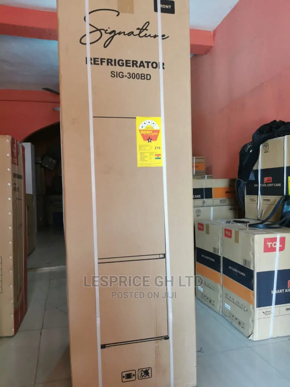 Good Looking Signature 273L Fridge