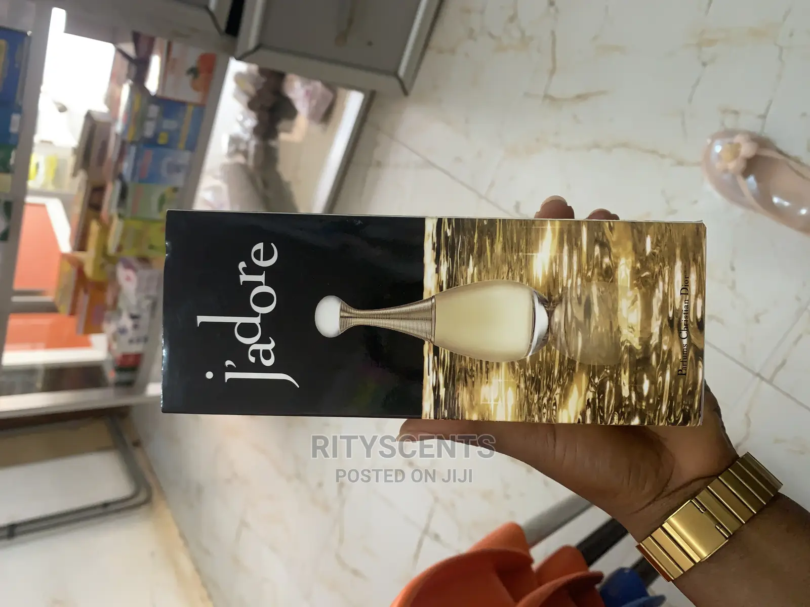 J’Adore Dior Perfume