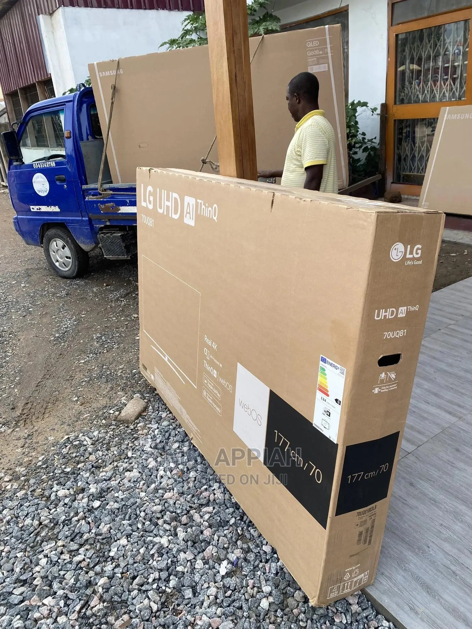 Order Your Quality LG UHD At A Best Price(70UQ81).