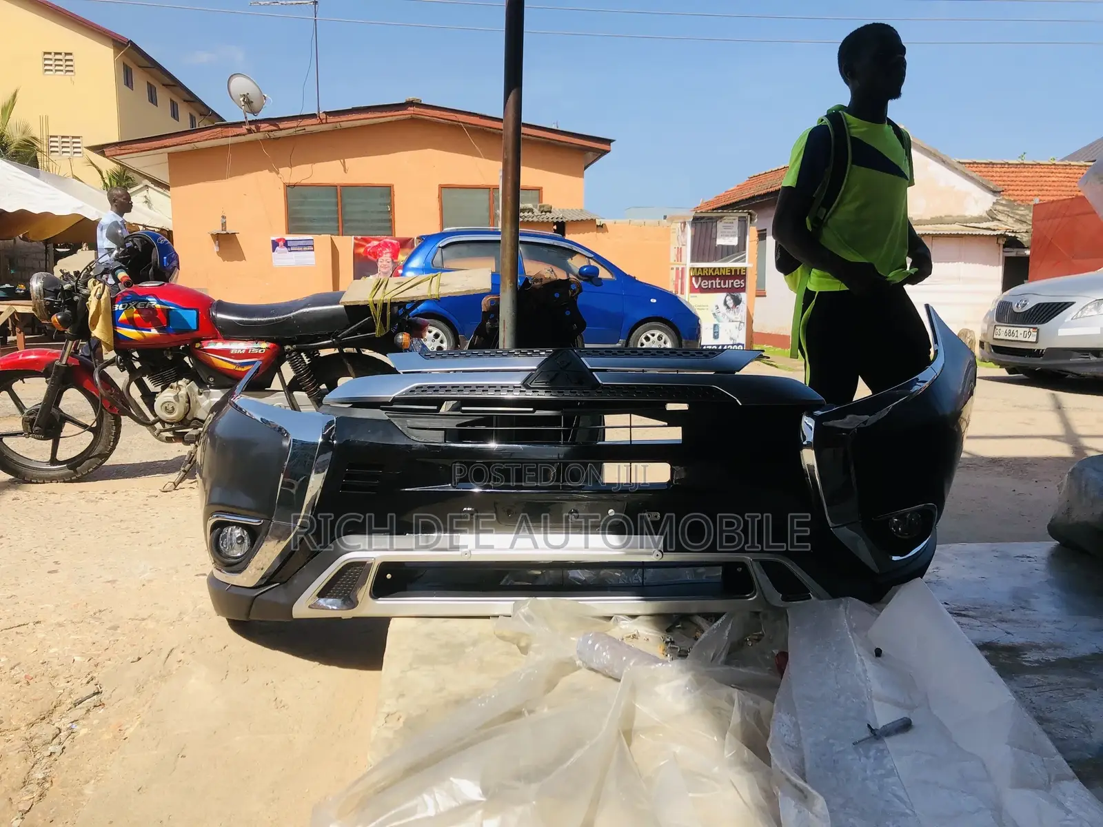 Outlander 2019 2020 Front Bumper Complete