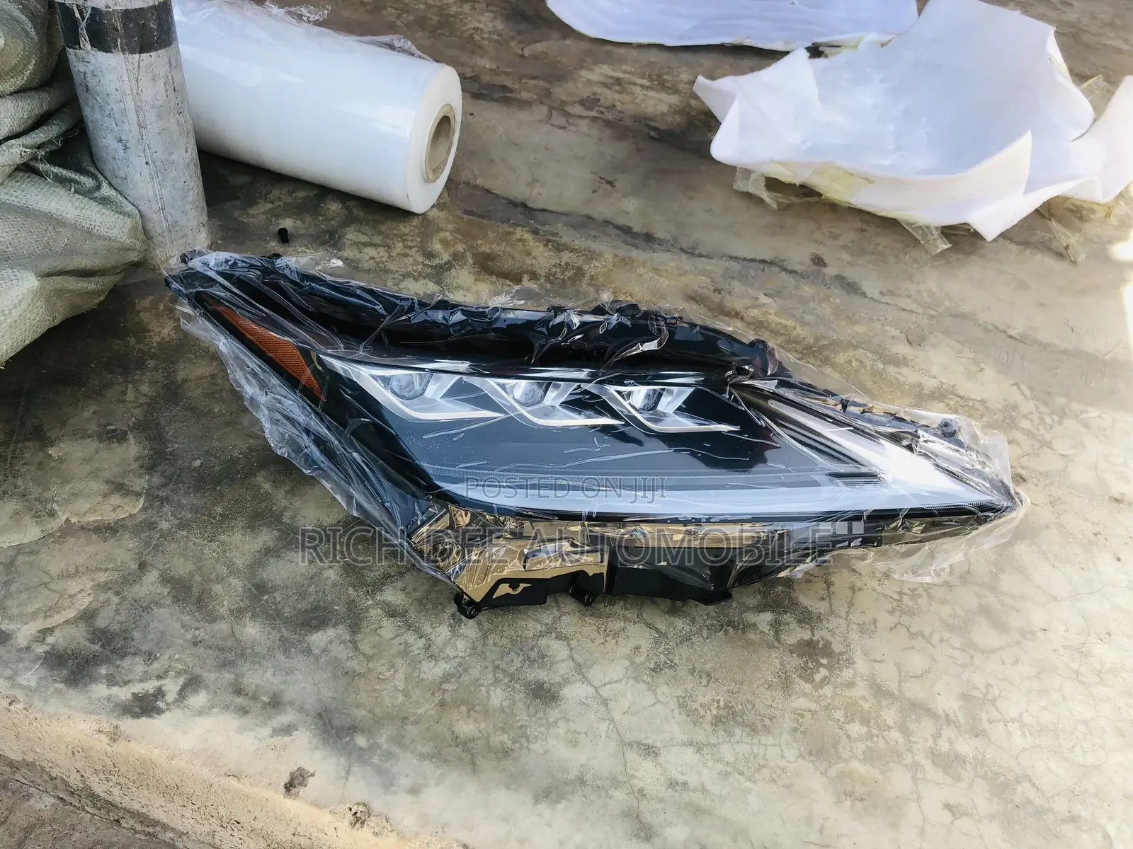 RX350 2019 2020 Headlight Pair and All the Body Parts LED