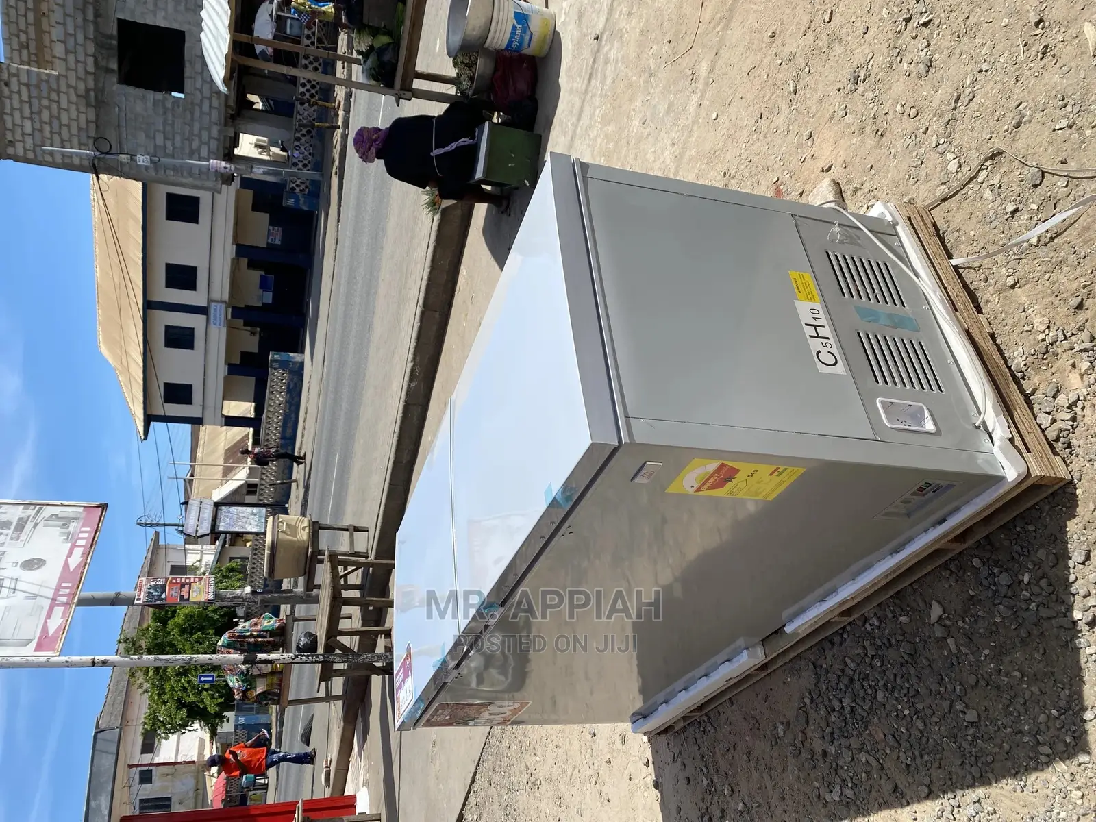 Double Door Zara Chest Freezer Available(ZAR-800)