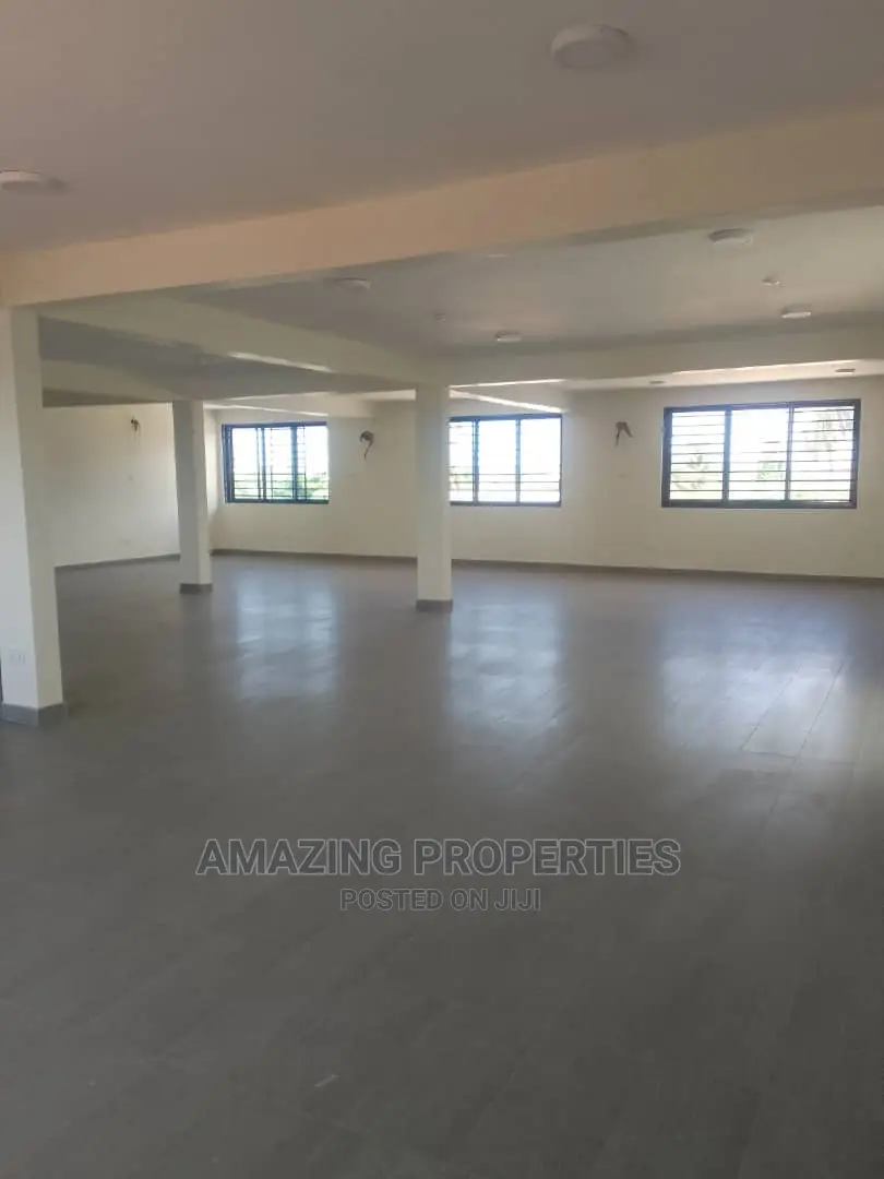 Office Complex Dzorwulu 270 Metres Square