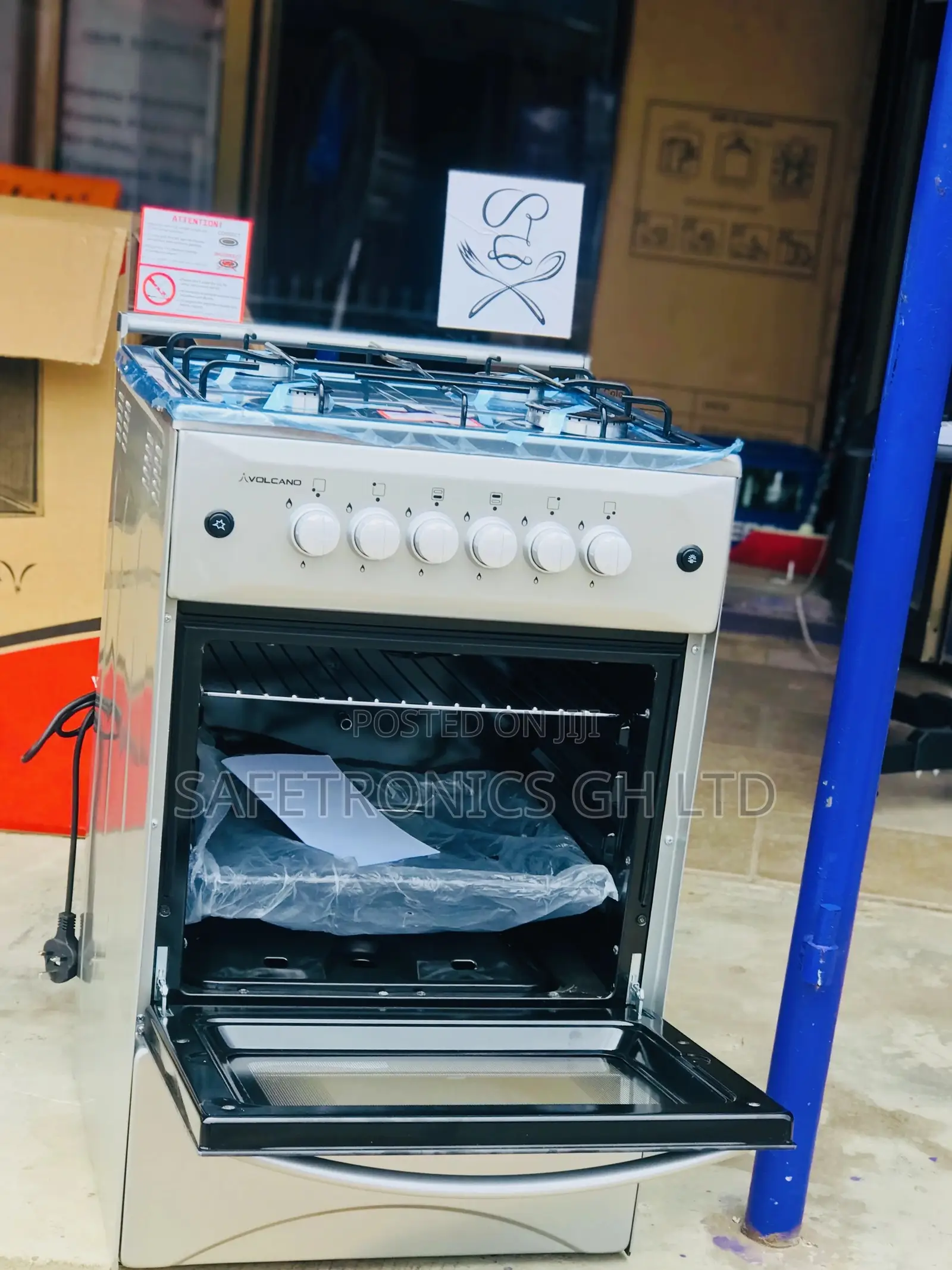 Affordable Volcano 4 Gas Burner Smart 60x60 Oven With Grill