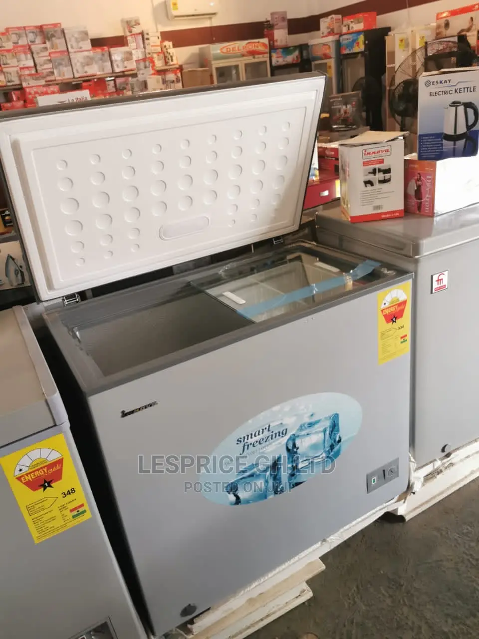 Powerful Innova Chest Freezer 200L