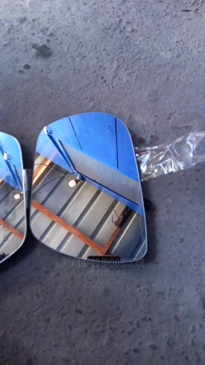Santa Fe 2013,2014,2015 Mirror Glass With Blind Spot Sensor