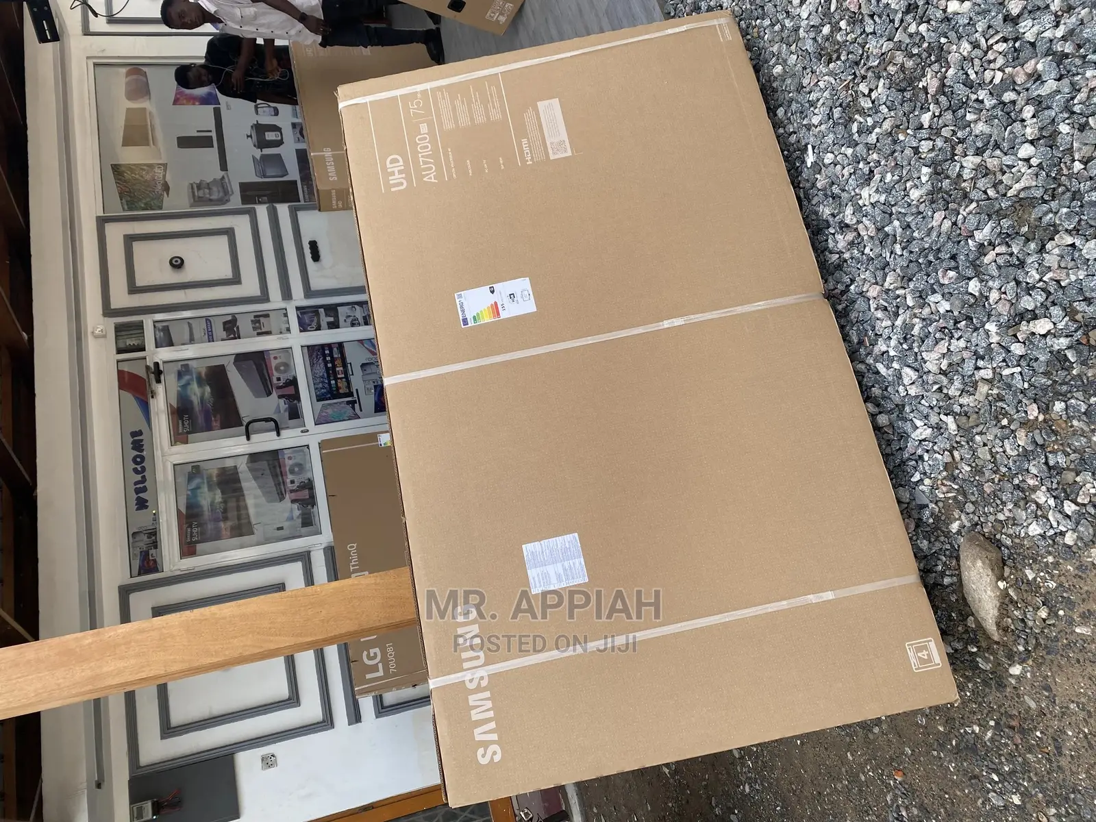 Never a Dull Moment With Samsung 75” Tv (75bu8100)