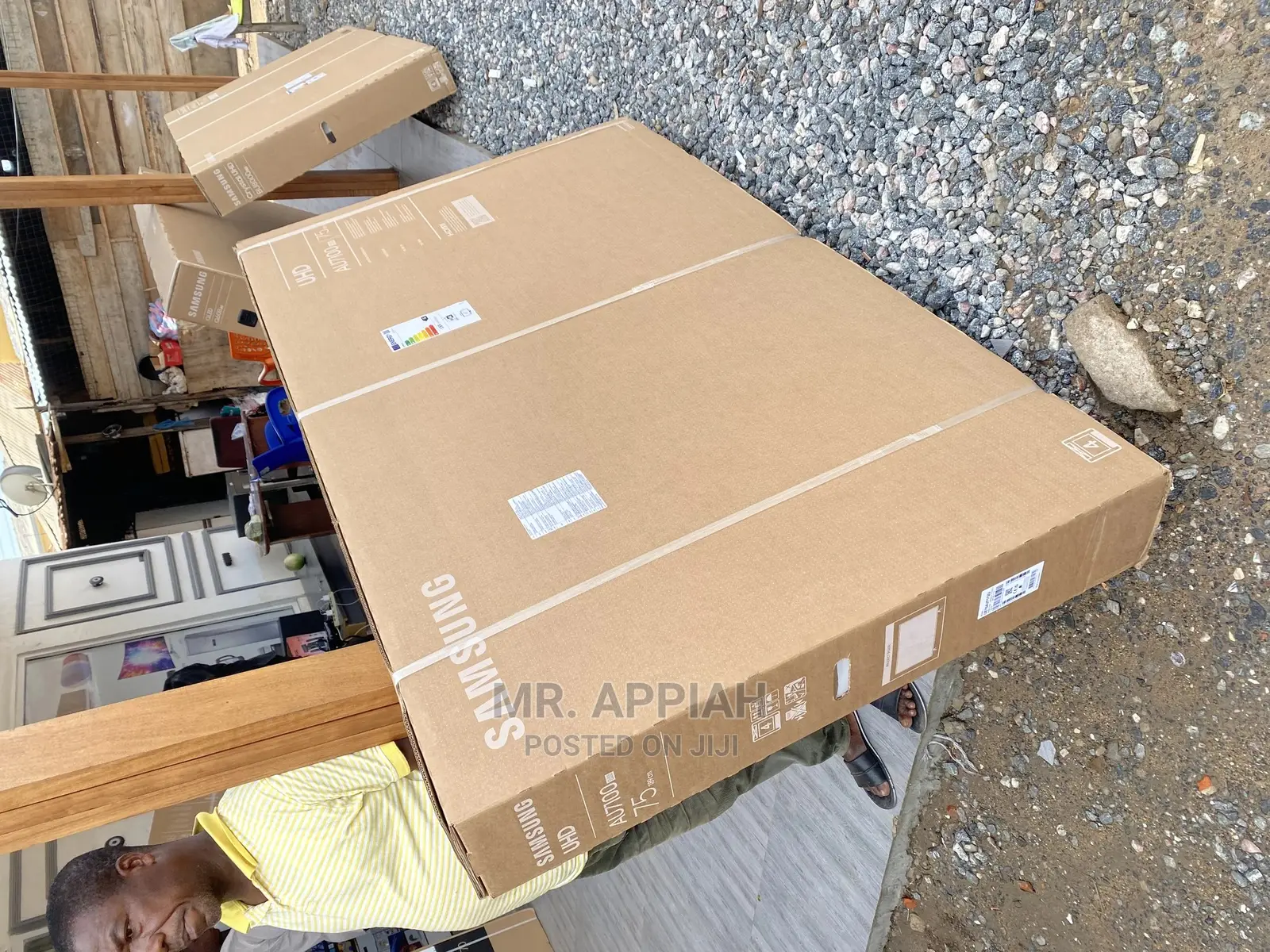 Never a Dull Moment With Samsung 75” Tv (75bu8100)