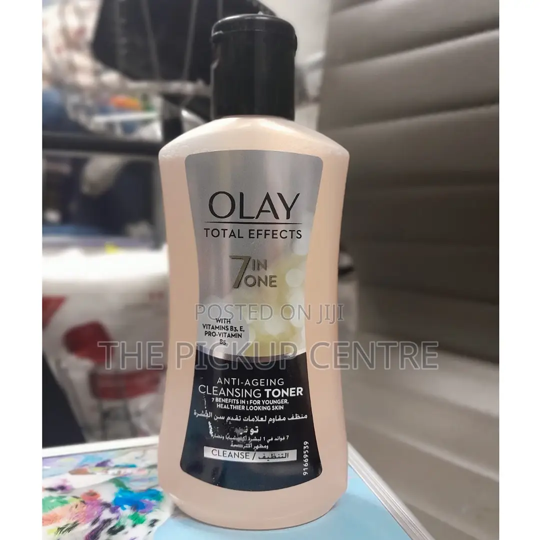 Total Effects 7 in One Anti-Aging Cleansing Toner