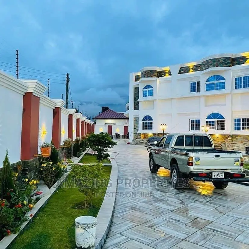 Furnished 7bdrm House in Tema Metropolitan for sale