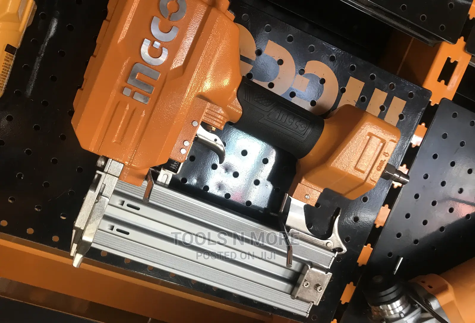 INGCO Air Concrete Nailer
