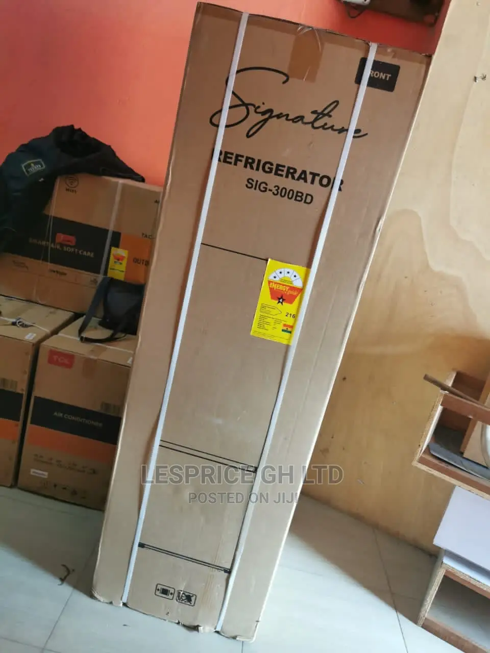 Superb Signature Refrigerator 273L