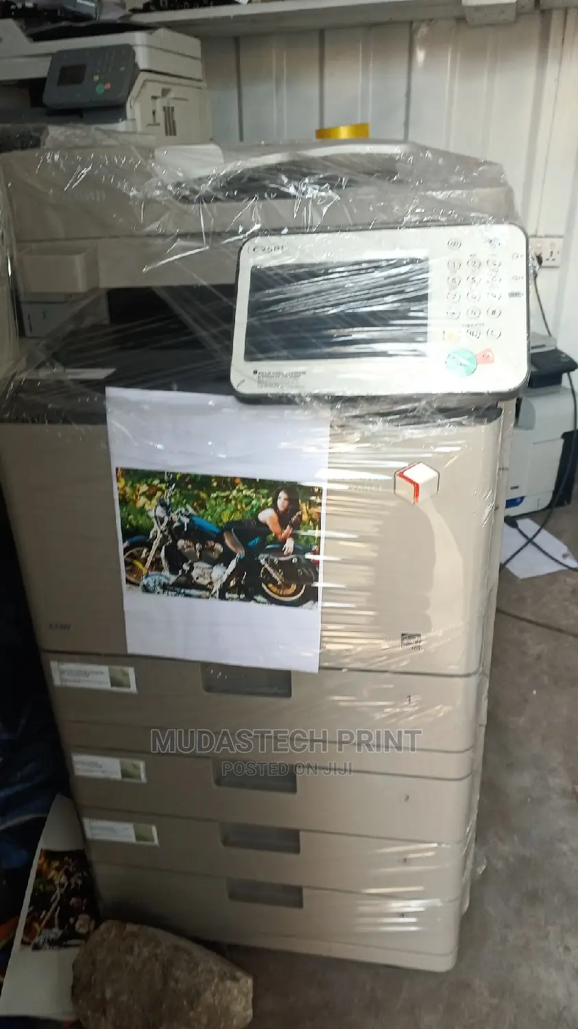 Canon Irac C351i A4 Color Photocopy With Full Stand