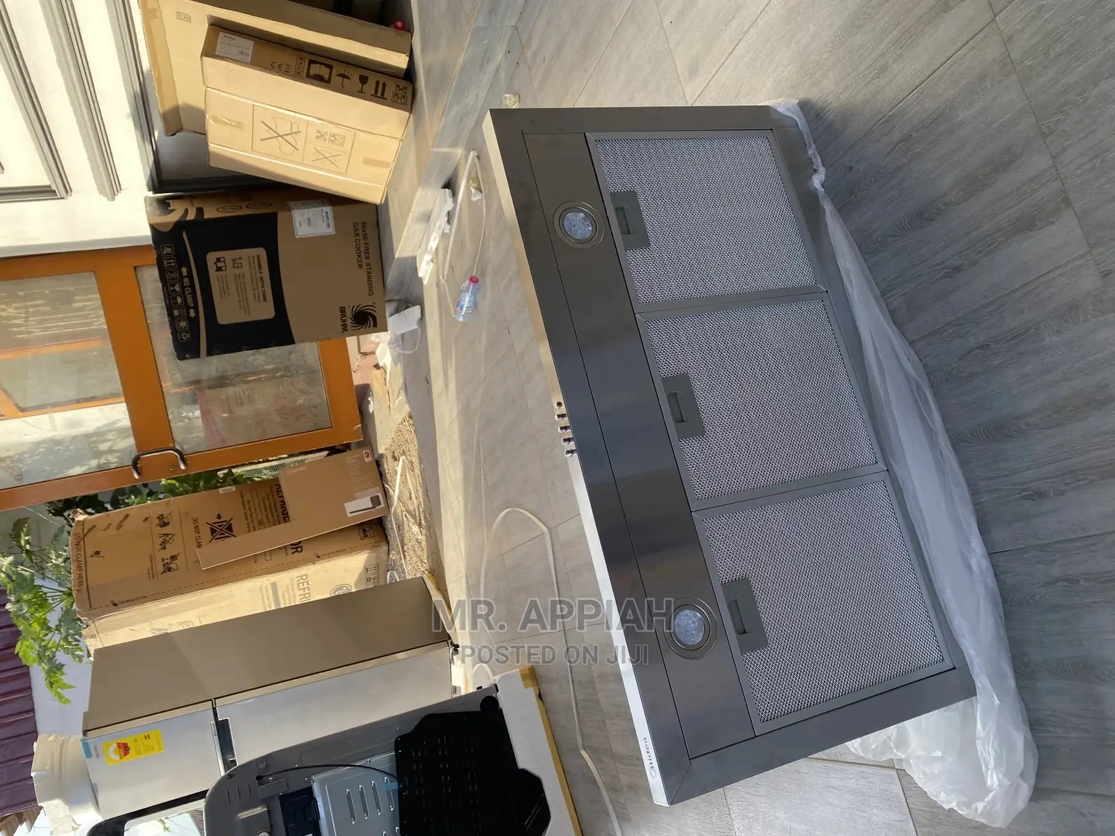 Smoke Out the Bad,Cook in the Good With Midea(90M21)
