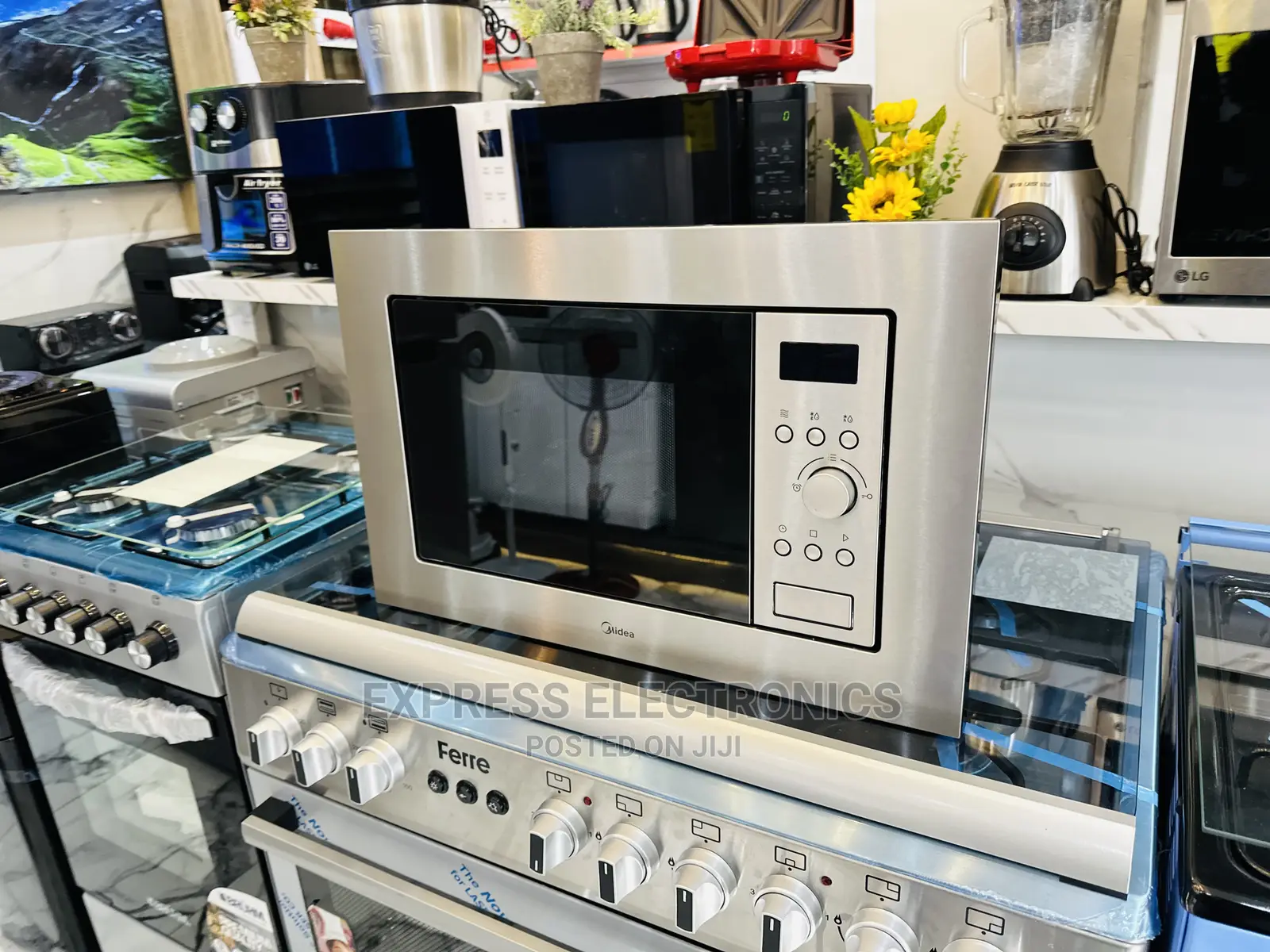 Solo Microwave Oven Inbuilt Am717bs7 Midea