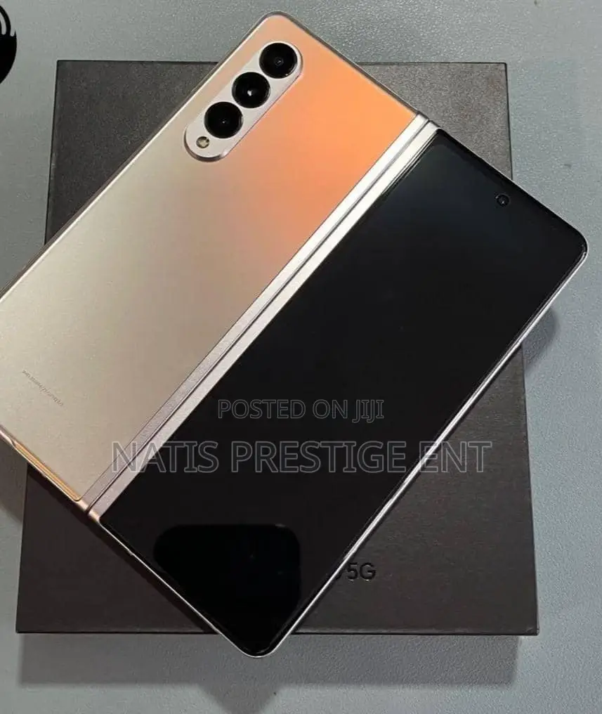 New Samsung Galaxy Z Fold3 5G 512 GB Gold
