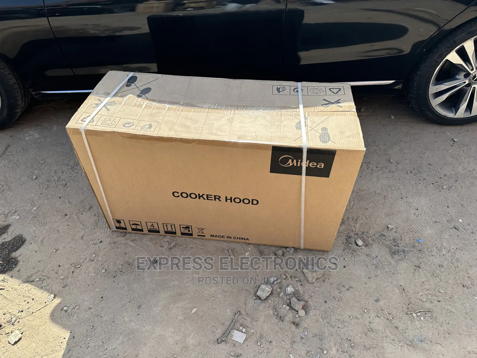 Mesmeric Heat Extractor Midea 90M21