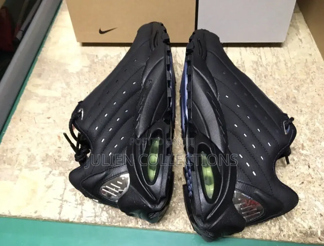Nike Sneaker