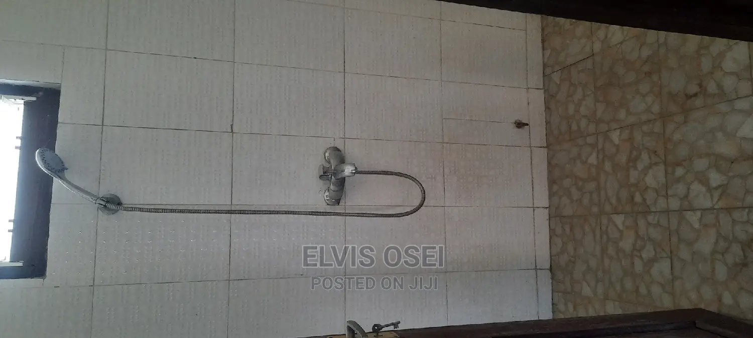 2bdrm Apartment in Flower Junction New for Rent