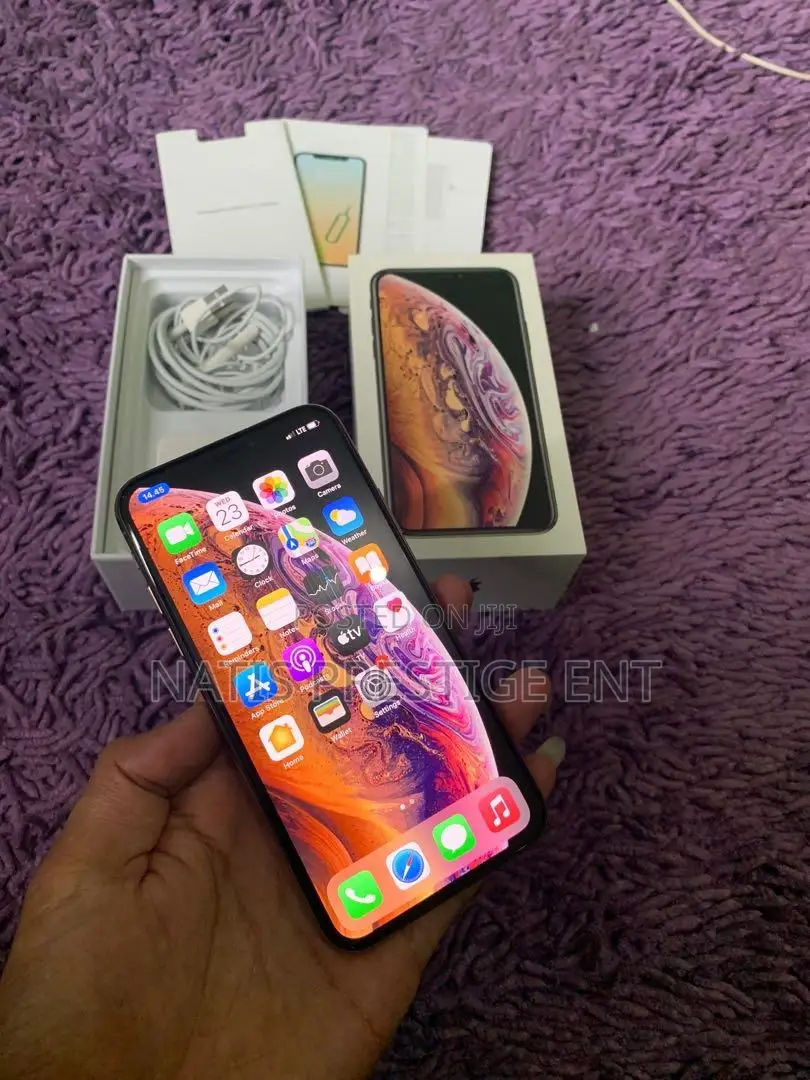 New Apple iPhone XS Max 256 GB Black
