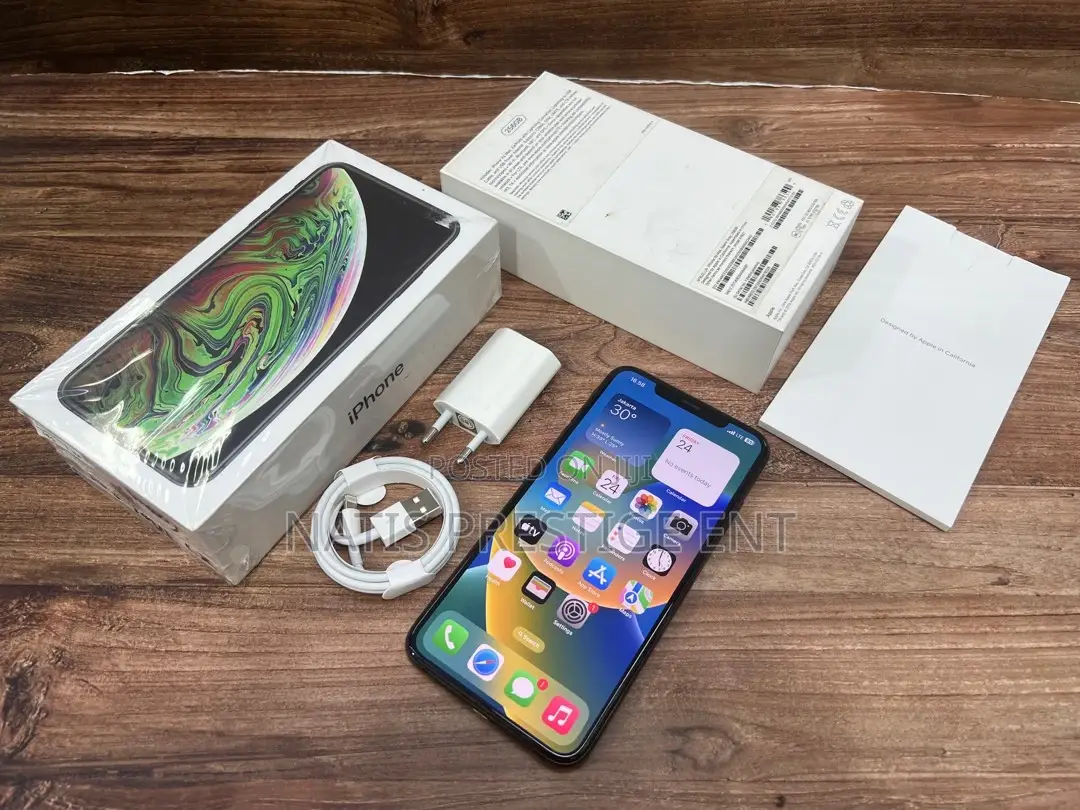 New Apple iPhone XS Max 256 GB Black